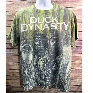 Vintage Duck Dynasty T-Shirt Size XL White Forest Cast Graphic Tee Short Sleeve